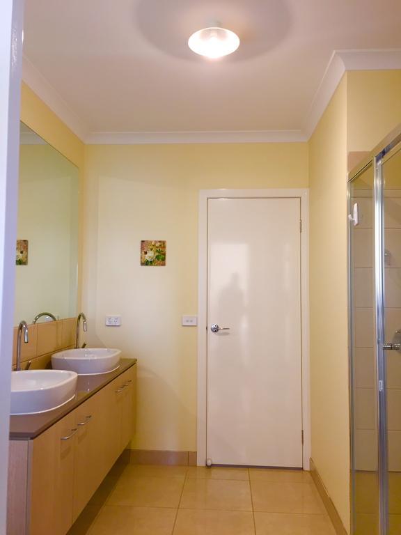 King House Apartment Пойнт Кук Екстериор снимка